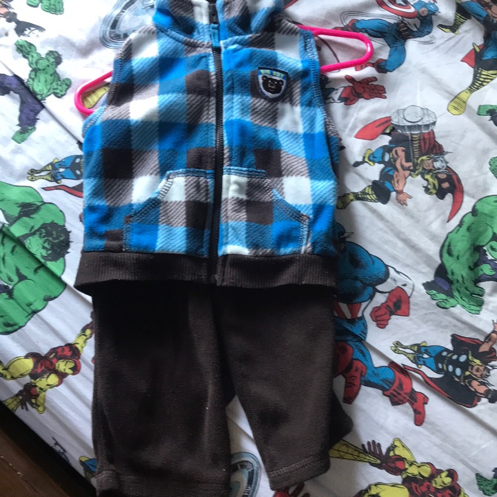 🐻FREE! Carters bear plaid fleece vest‎ pants set